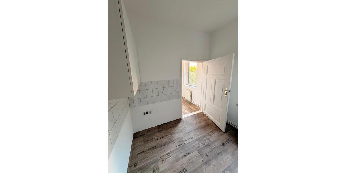 Hochparterre Anklam - 1 Zimmer, 31 m&sup2;, 300&euro; | Angebot:26626467