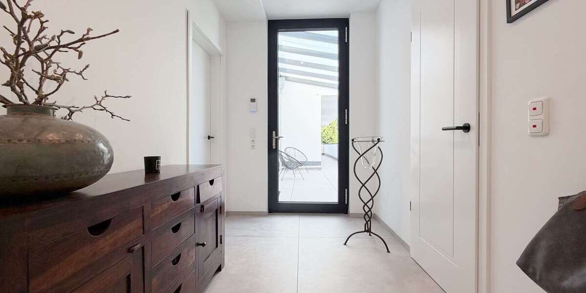 Etagenwohnung Köln Lindenthal - 3.5 Zimmer, 160 m&sup2;, 3.200&euro; | Angebot:26930240