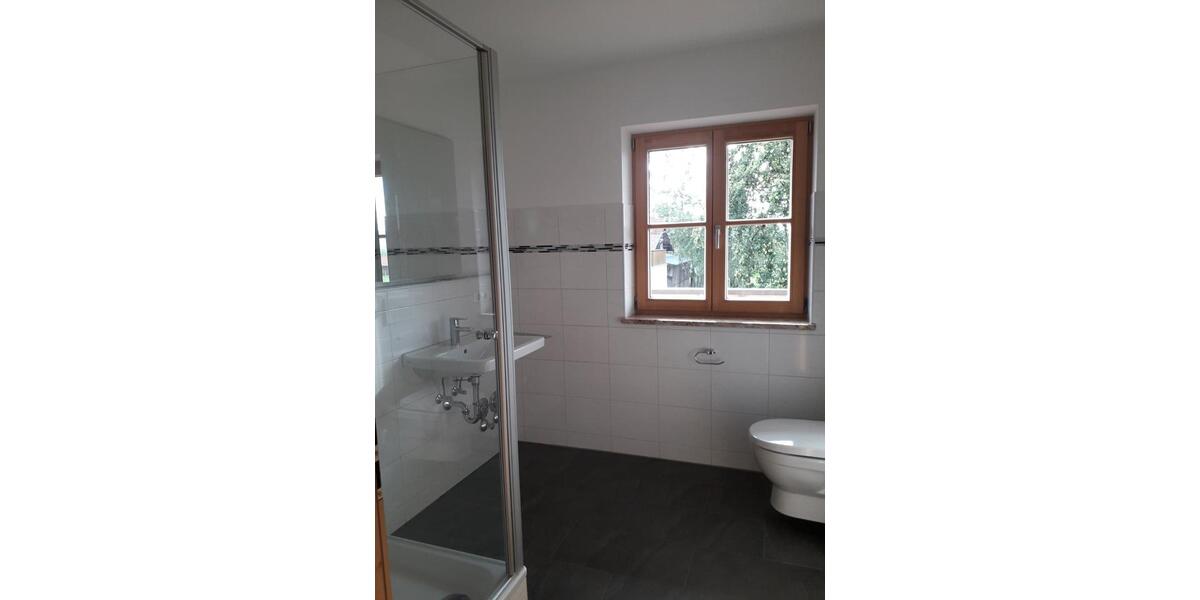 Erdgeschoßwohnung Kochel am See - 5 Zimmer, 200 m&sup2;, 2.100&euro; | Angebot:24380867