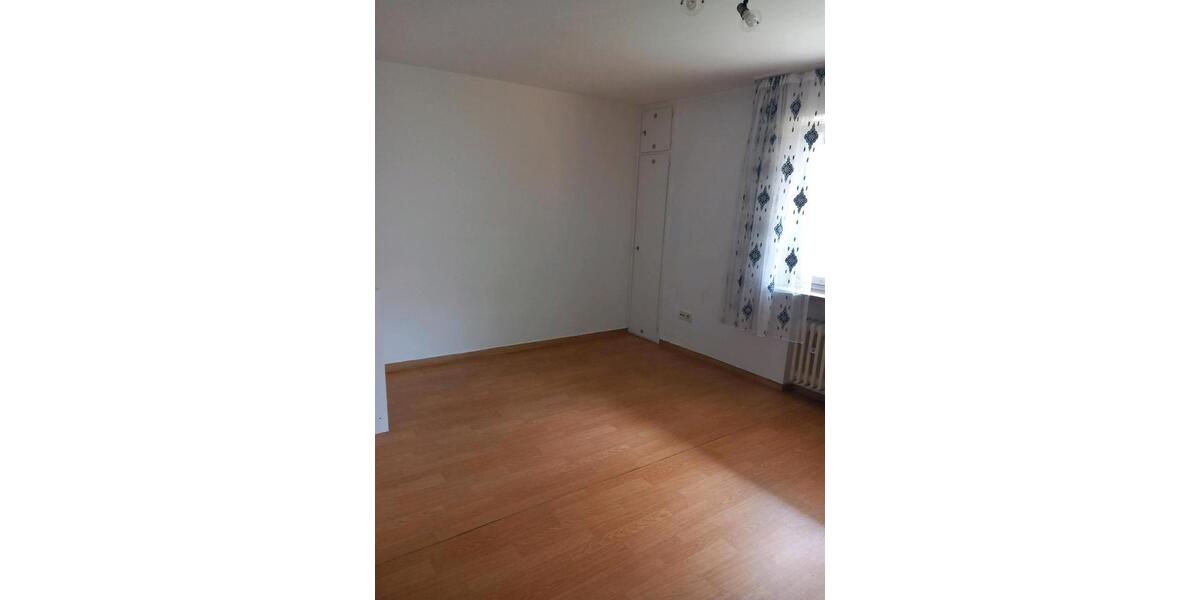 Kleine möblierte PendlerStudentenwohnung in Bernhausen 1 zimmer