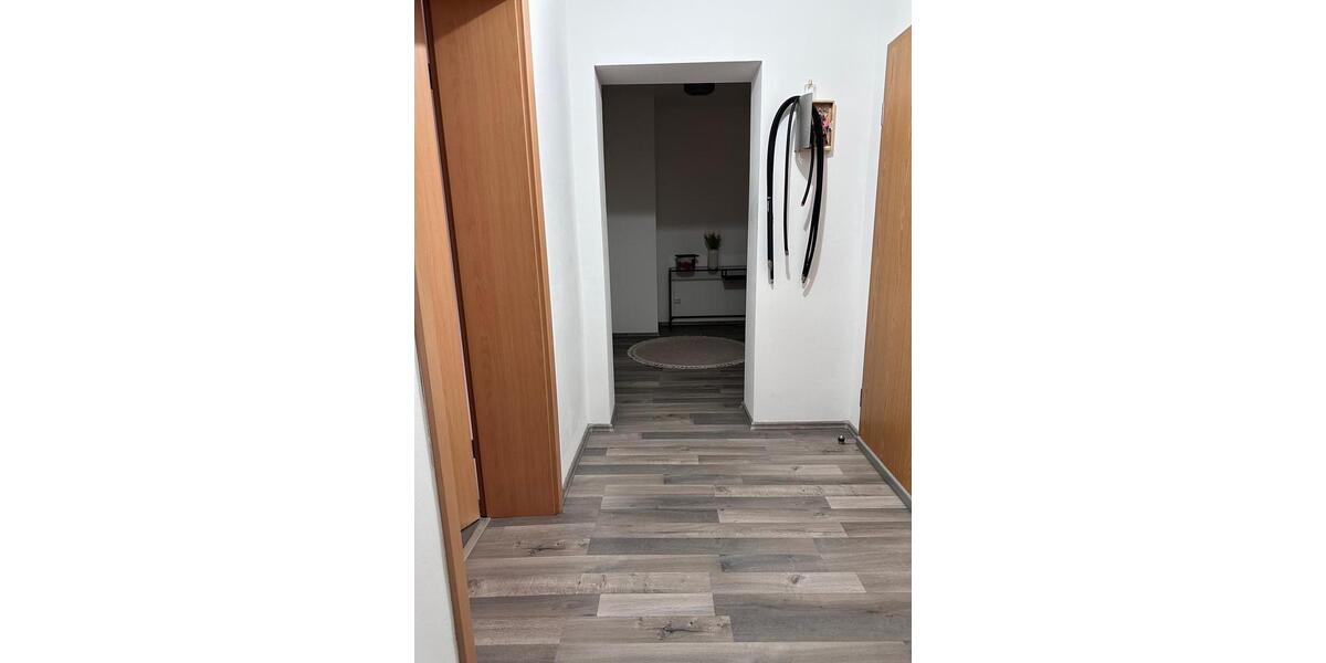 Dachgeschoßwohnung Gelsenkirchen Gelsenkirchen-Mitte - 3 Zimmer, 90 m&sup2;, 700&euro; | Angebot:24935013