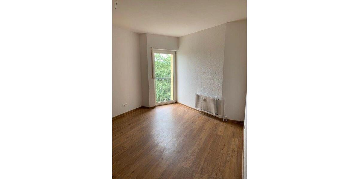 Etagenwohnung Wiesbaden Südost - 4 Zimmer, 99 m&sup2;, 1.155&euro; | Angebot:26612130