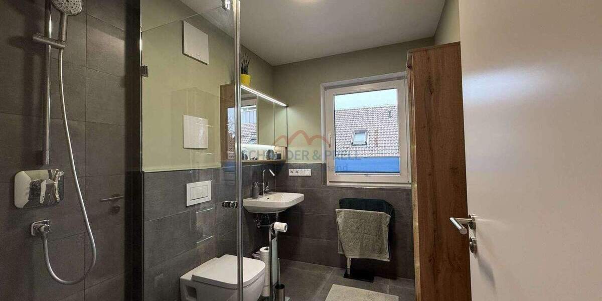 Etagenwohnung Geretsried Gartenberg - 3 Zimmer, 95 m&sup2;, 1.375&euro; | Angebot:25663519