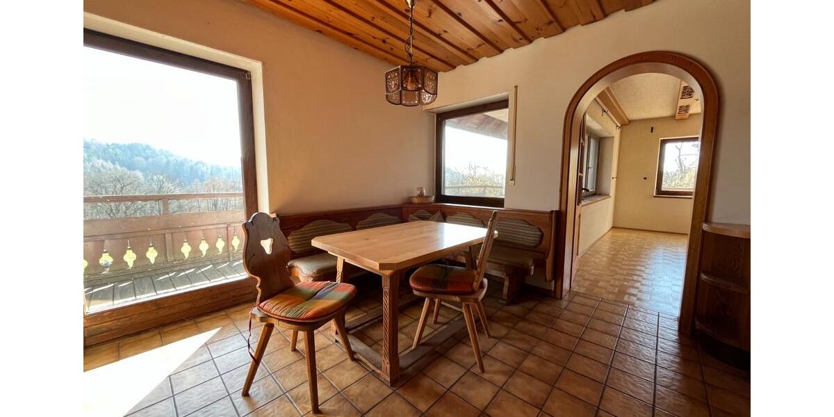 Maisonettenwohnung Schnaittach - 5 Zimmer, 211 m&sup2;, 1.900&euro; | Angebot:25948025