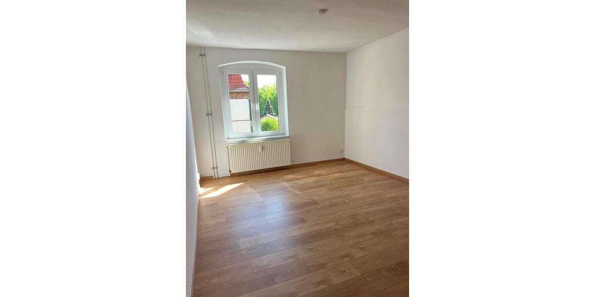 Erdgeschoßwohnung Weißwasser (Oberlausitz) - 2 Zimmer, 60 m&sup2;, 360&euro; | Angebot:26519790