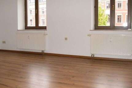 Wohnung zum Mieten in Chemnitz 200 € 34.98 m²
