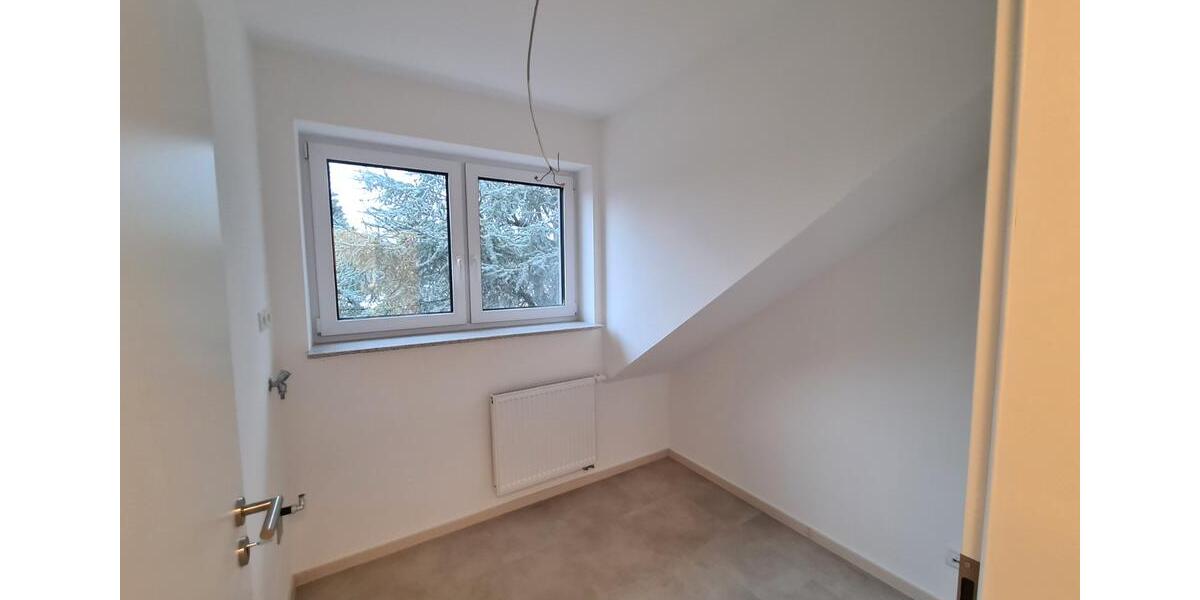 Dachgeschoßwohnung Heppenheim (Bergstraße) - 3 Zimmer, 65 m&sup2;, 1.025&euro; | Angebot:26612037