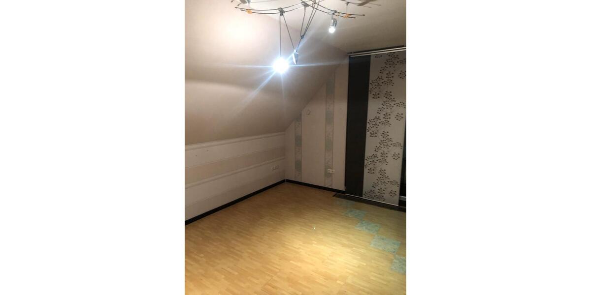 Etagenwohnung Stolzenau - 3 Zimmer, 110 m&sup2;, 715&euro; | Angebot:24372810
