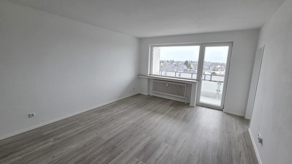 Direkt einziehen! Frisch renoviertes 1-Zimmer-Apartment + Loggia, separate Küche, Wannenbad, Aufzug 1 zimmer