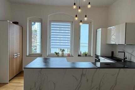 Wohnung Regensburg Brandlberg - 4 Zimmer, 140 m&sup2;, 2.360&euro; | Angebot:26253696