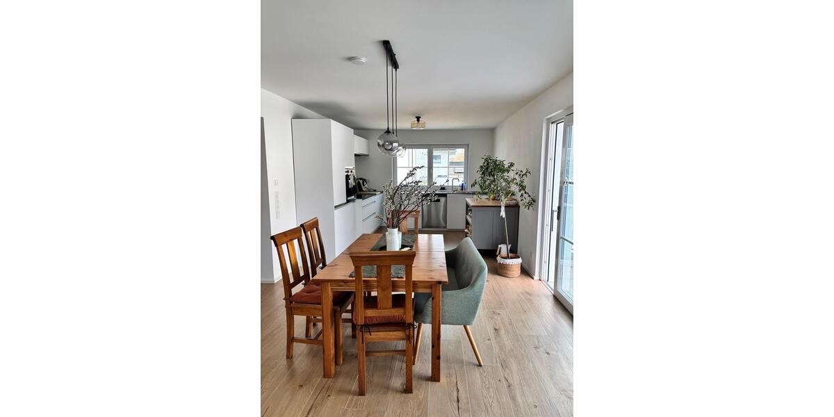 Etagenwohnung Bruckberg - 2.5 Zimmer, 82 m&sup2;, 1.050&euro; | Angebot:26256518