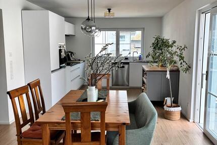 Wohnung Bruckberg - 2.5 Zimmer, 82 m&sup2;, 1.050&euro; | Angebot:26256518