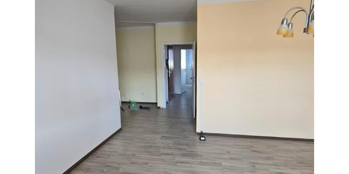 Etagenwohnung Mülsen - 3 Zimmer, 56 m&sup2;, 295&euro; | Angebot:26691505