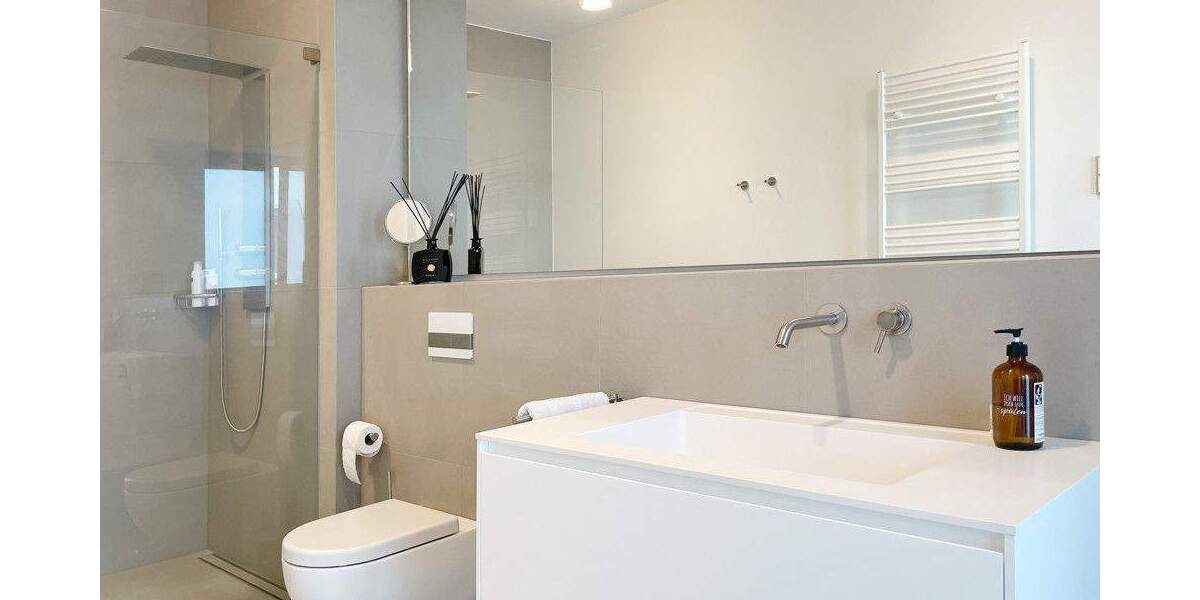 Etagenwohnung Frankfurt am Main Innenstadt - 2 Zimmer, 78 m&sup2;, 2.350&euro; | Angebot:25242651