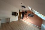 Dachgeschoßwohnung Kassel Südstadt - 1 Zimmer, 12 m&sup2;, 250&euro; | Angebot:26696977