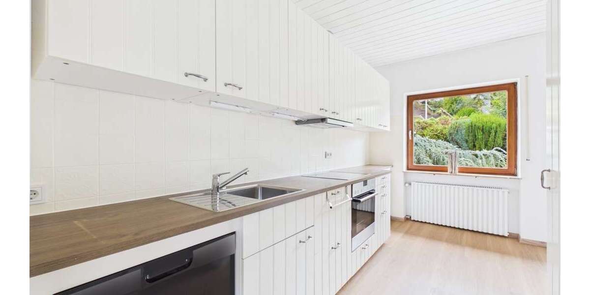 Etagenwohnung Bad Ems - 4 Zimmer, 113 m&sup2;, 1.050&euro; | Angebot:27278482