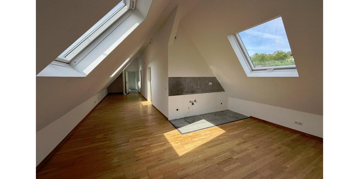 Dachgeschoßwohnung Gummersbach Berstig Süd - 2 Zimmer, 55 m&sup2;, 500&euro; | Angebot:26560257