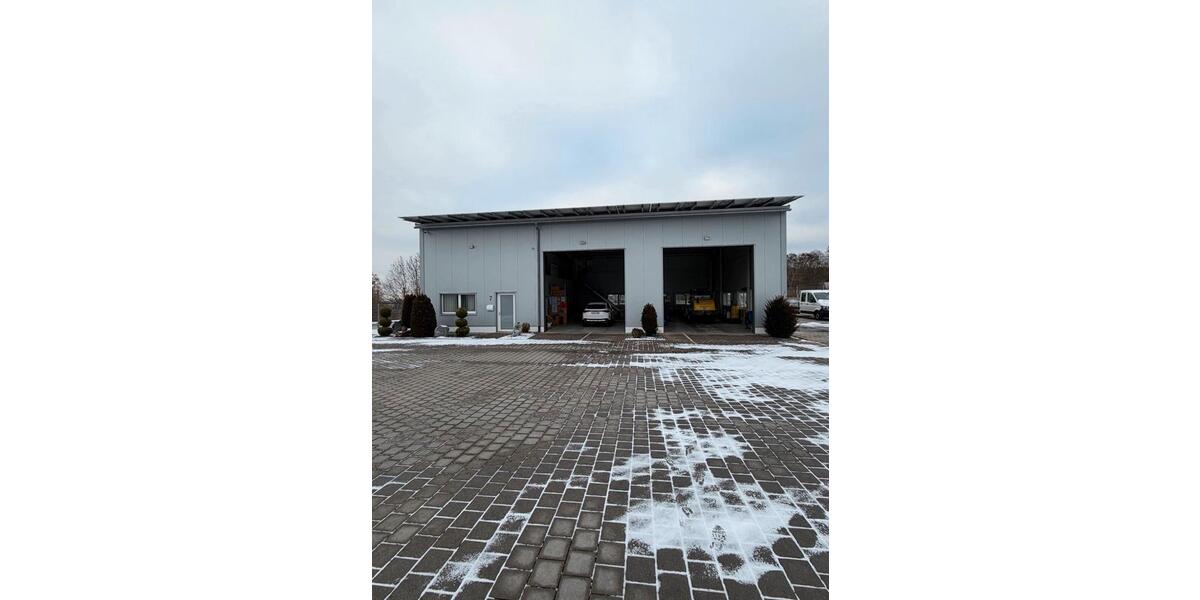 Moderne Gewerbehallenteil mit Top-Anbindung – 105 m² zimmer