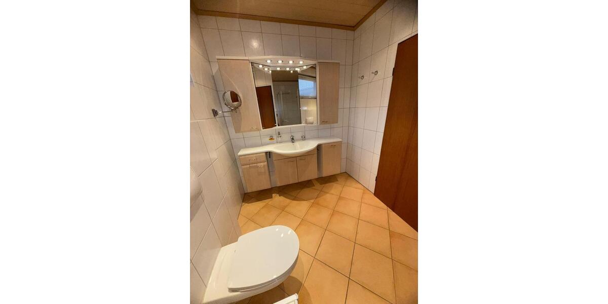 Erdgeschoßwohnung Papenburg - 4 Zimmer, 120 m&sup2;, 1.200&euro; | Angebot:24691191