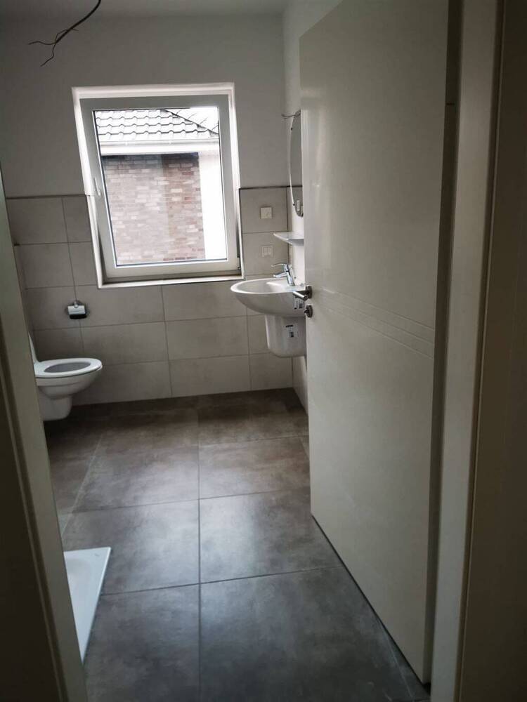 3-Zimmer Erdgeschoss Wohnung mit Küche und Garten!