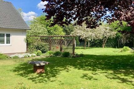 Haus Wolfsburg Ehmen - 8 Zimmer, 260 m&sup2;, 2.200&euro; | Angebot:27581776