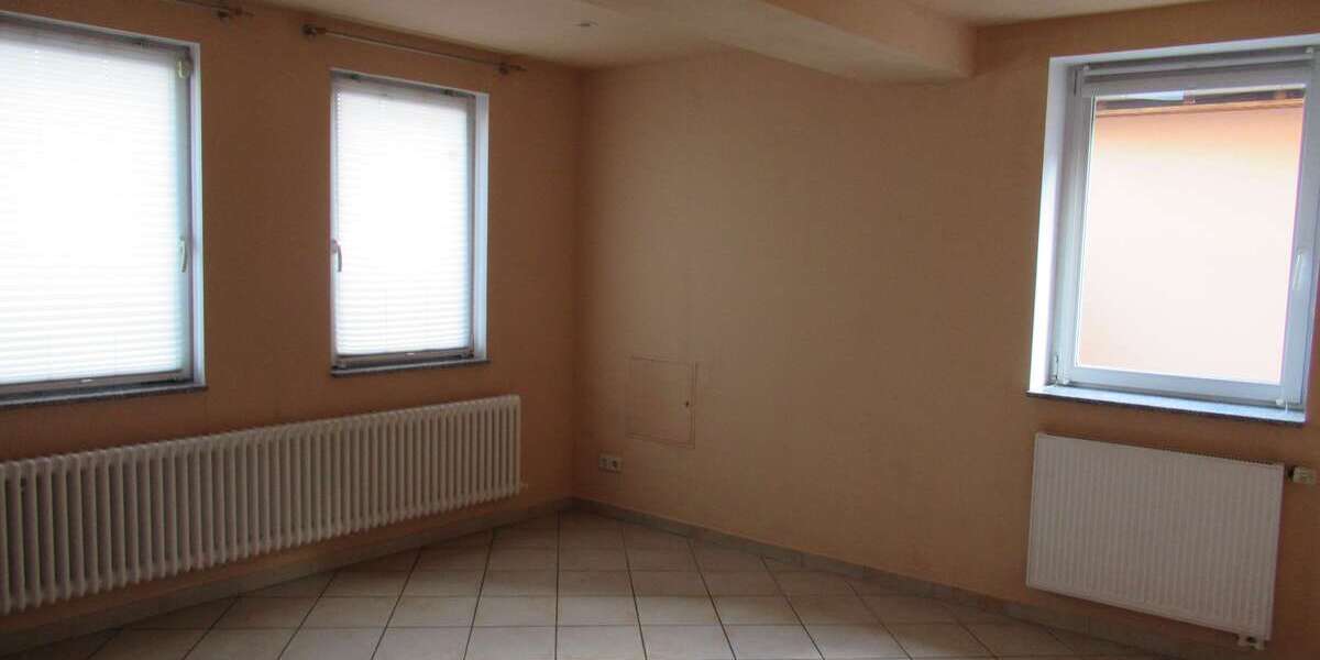 Einfamilienhaus Limburg - 6 Zimmer, 150 m&sup2;, 1.500&euro; | Angebot:25633447