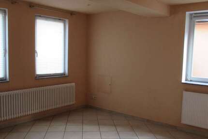 Haus Limburg - 6 Zimmer, 150 m&sup2;, 1.500&euro; | Angebot:25633447