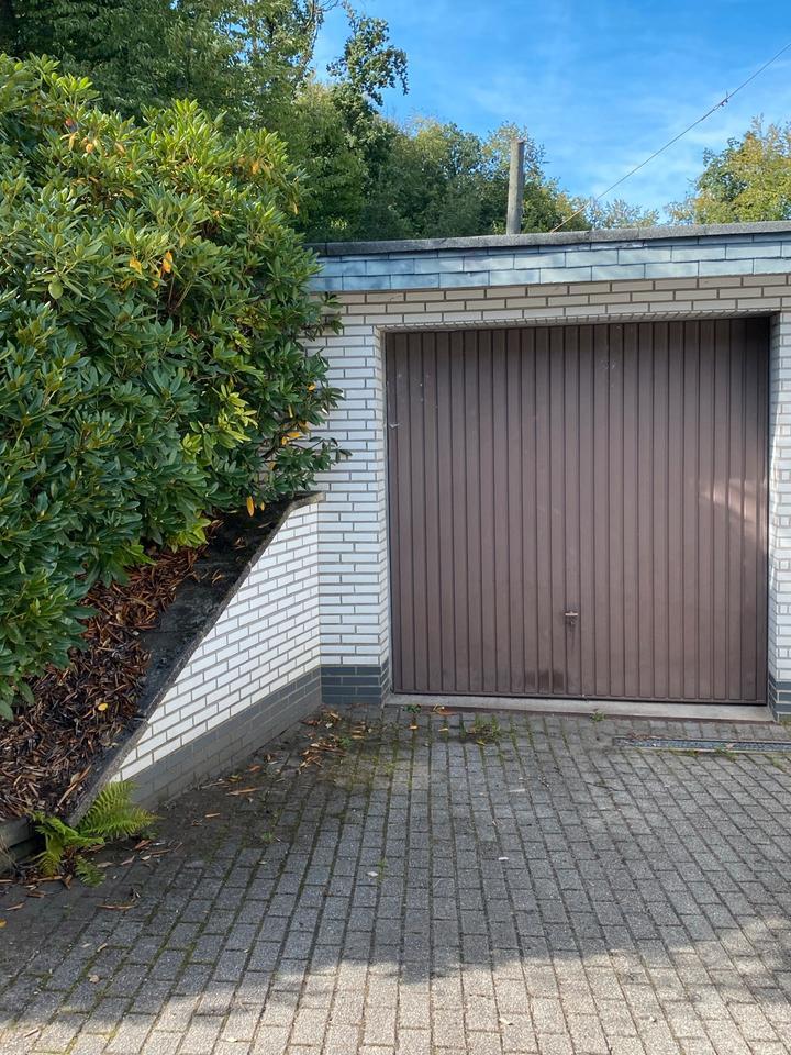 Garage zu vermieten für Winterhalbjahr (Oktober- März Apil)