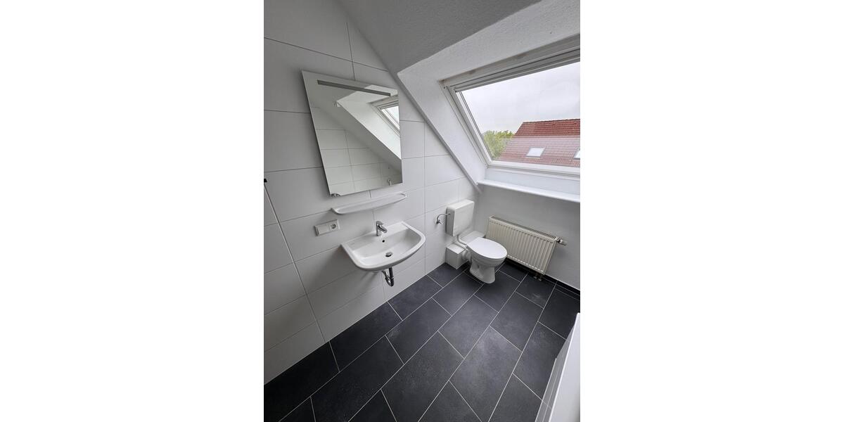 Dachgeschoßwohnung Rinteln - 3 Zimmer, 77 m&sup2;, 620&euro; | Angebot:26458017