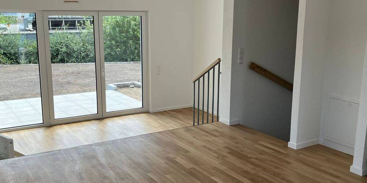 Reihenmittelhaus Bad Säckingen - 5 Zimmer, 150 m&sup2;, 2.300&euro; | Angebot:25706510