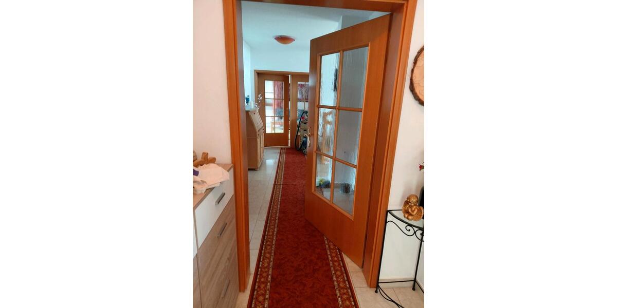 Wohnen auf Zeit Rottenburg an der Laaber - 1 Zimmer, 160 m&sup2;, 350&euro; | Angebot:26317486