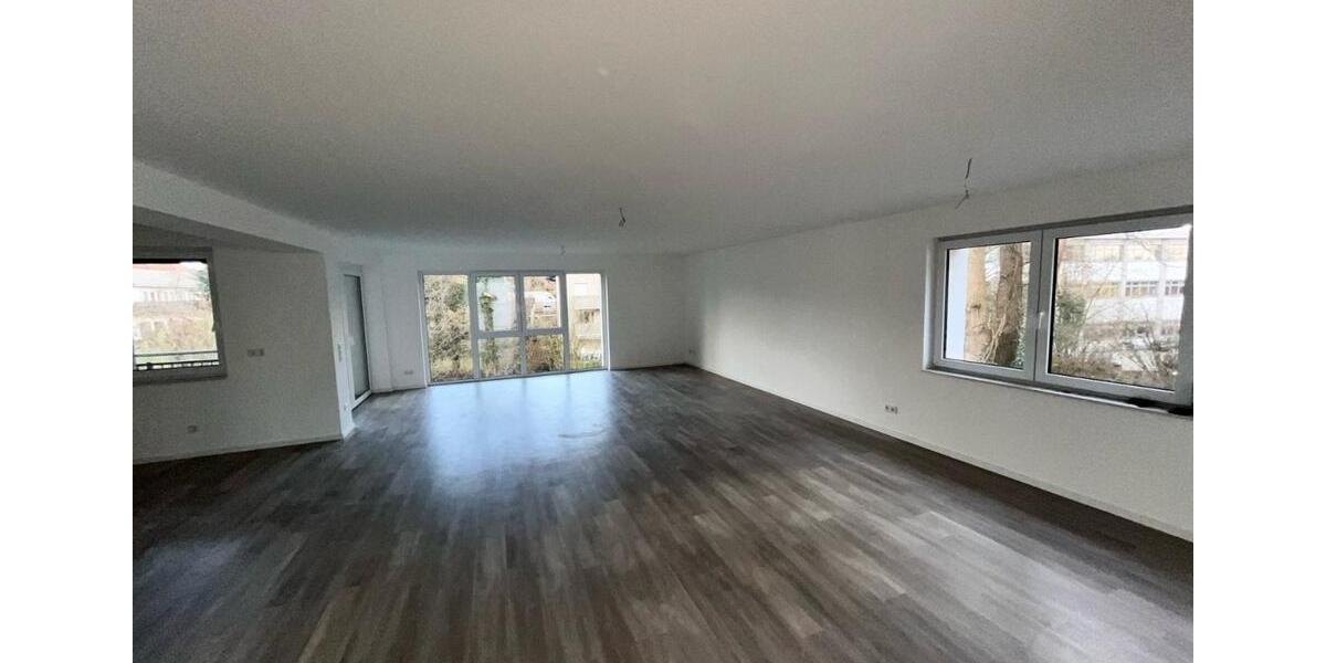 Erdgeschoßwohnung Schloß Holte-Stukenbrock Stukenbrock - 3 Zimmer, 138 m&sup2;, 1.380&euro; | Angebot:26249905