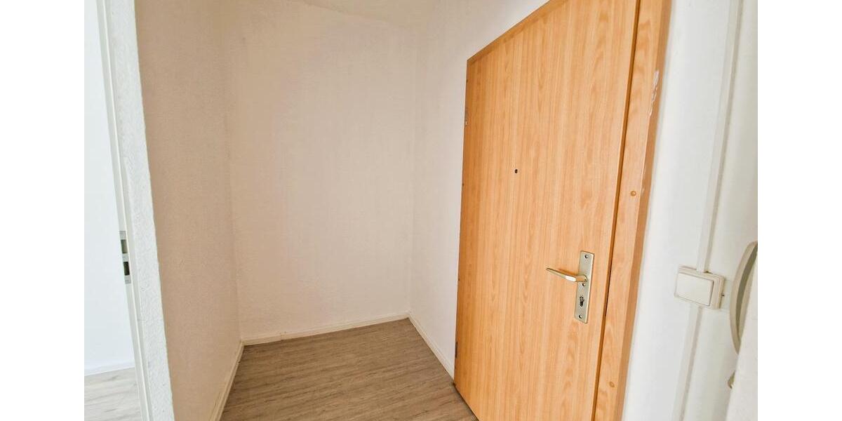 Dachgeschoßwohnung Zerbst (Anhalt) - 2 Zimmer, 50 m&sup2;, 255&euro; | Angebot:24783342