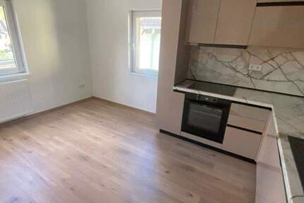 Attraktive 2-Zimmer-Wohnung mit Einbauküche, Terrasse und Garage - Unterdürrbach, Würzburg 2 zimmer
