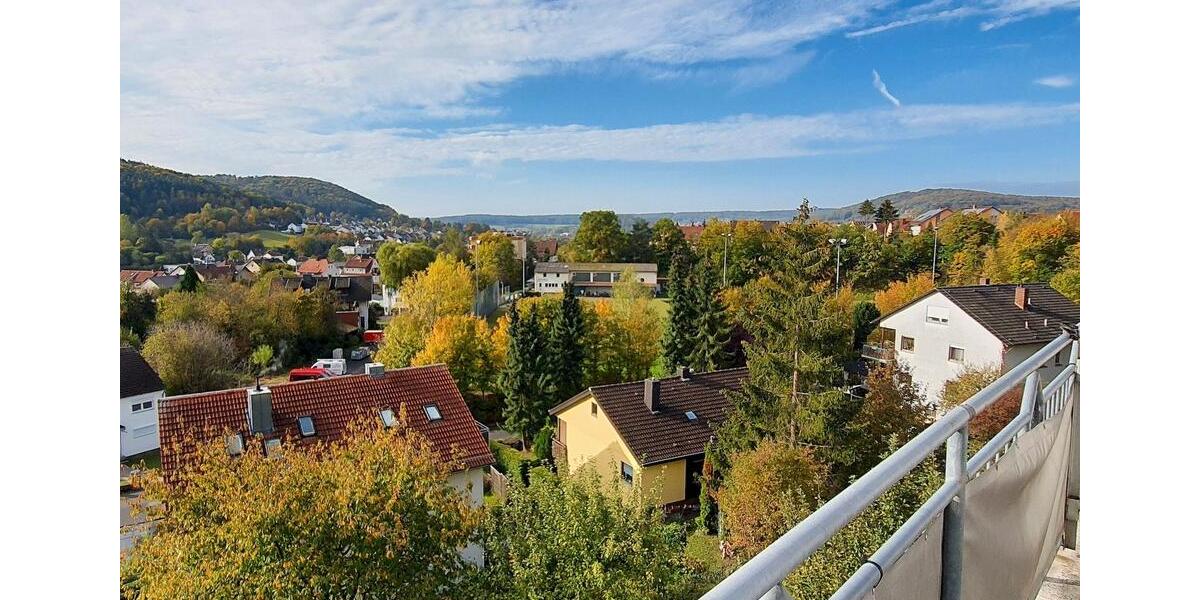 Dachgeschoßwohnung Bad Kissingen - 4 Zimmer, 122 m&sup2;, 970&euro; | Angebot:26233588