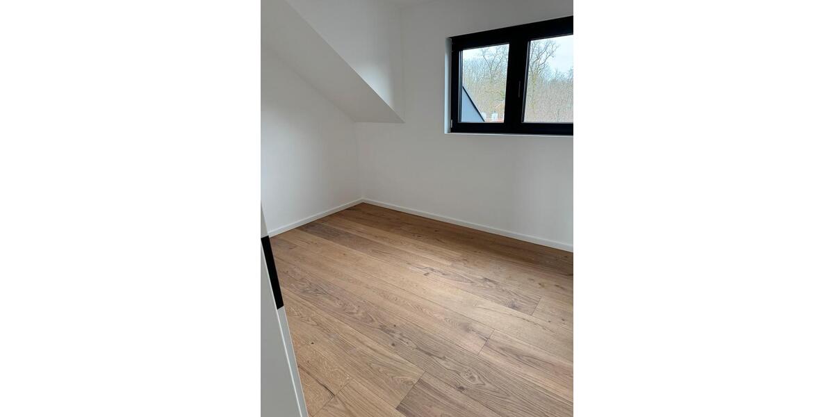 Dachgeschoßwohnung Offenbach am Main Buchrain - 2 Zimmer, 79 m&sup2;, 1.460&euro; | Angebot:25045907