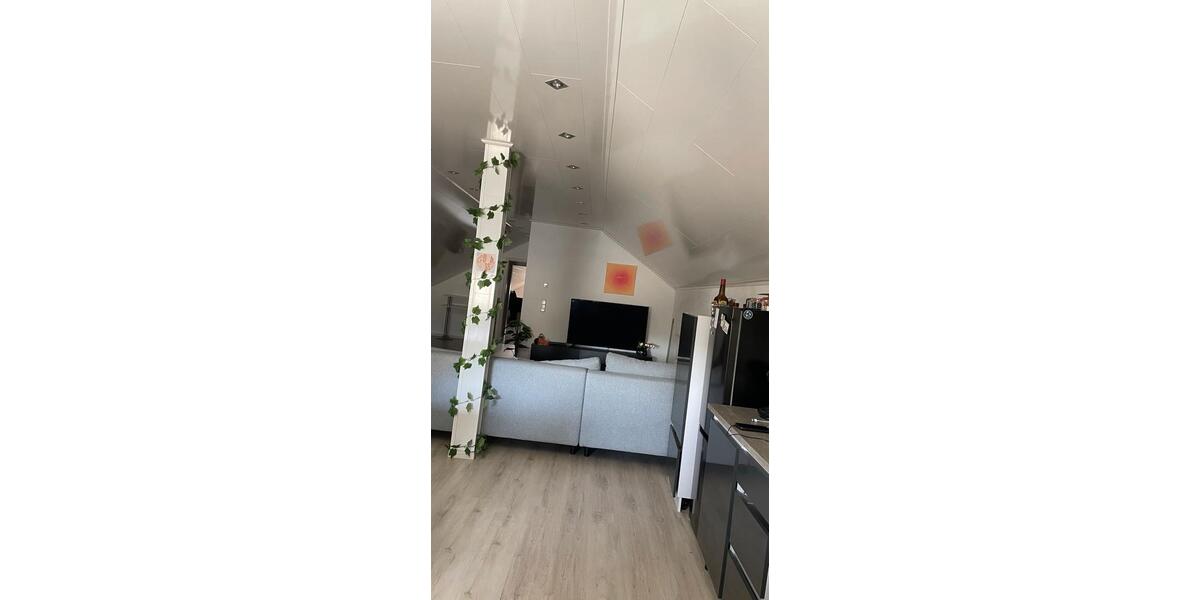 Dachgeschoßwohnung Achern - 2 Zimmer, 82 m&sup2;, 850&euro; | Angebot:26069494
