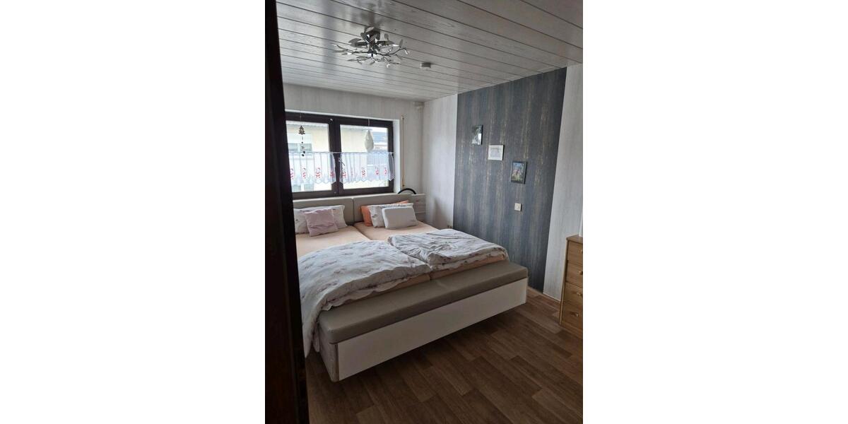 Etagenwohnung Grafenrheinfeld - 3 Zimmer, 75 m&sup2;, 675&euro; | Angebot:24829130