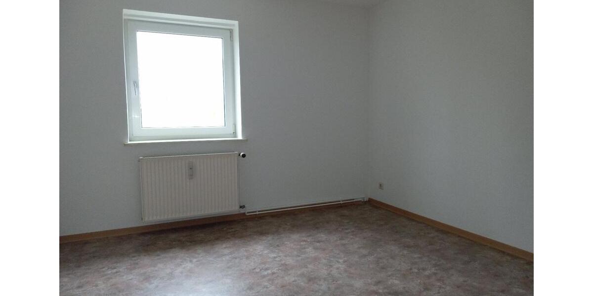 Etagenwohnung Bischofswerda - 3 Zimmer, 58 m&sup2;, 335&euro; | Angebot:26439345