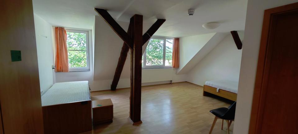 Etagenwohnung Steinheim - 3 Zimmer, 105 m&sup2;, 1.050&euro; | Angebot:23796246