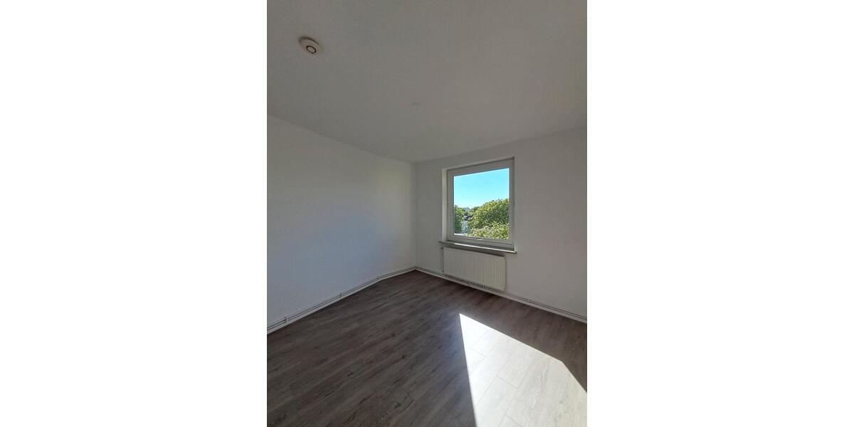 Etagenwohnung Bremerhaven Mitte - 3 Zimmer, 70 m&sup2;, 375&euro; | Angebot:26534544