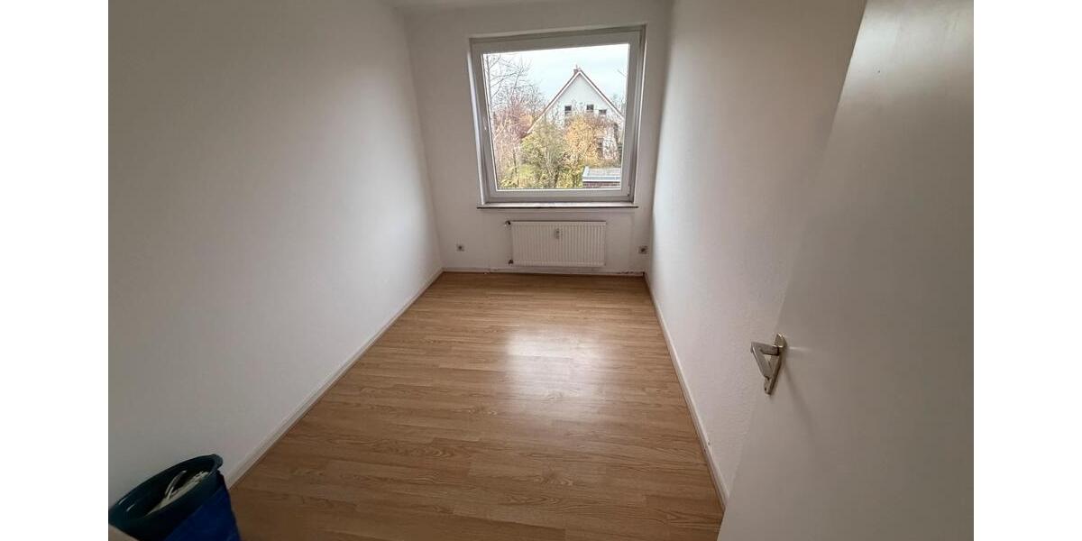 Hochparterre Minden Bärenkämpen - 4 Zimmer, 95 m&sup2;, 990&euro; | Angebot:25234470