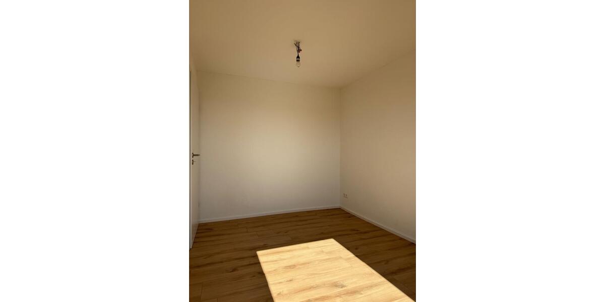 Dachgeschoßwohnung Aulendorf - 3.5 Zimmer, 91 m&sup2;, 1.100&euro; | Angebot:26033031