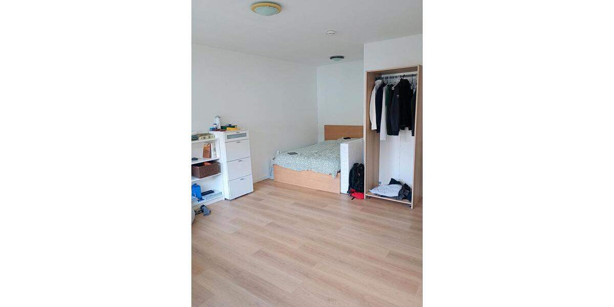 Raum in 2er Männer-WG 1 zimmer