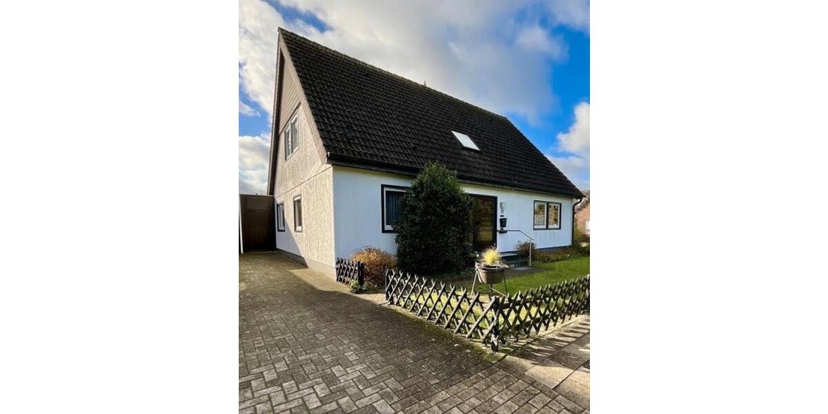 Dachgeschoßwohnung Lingen (Ems) - 3 Zimmer, 70 m&sup2;, 980&euro; | Angebot:26689002