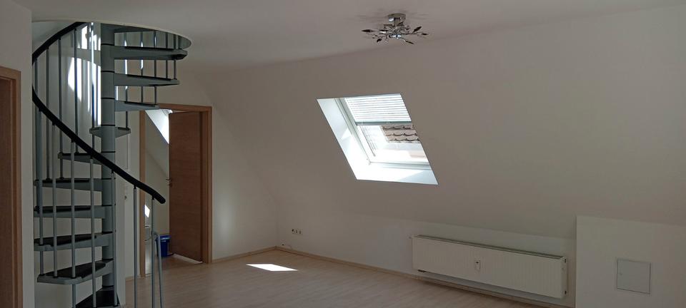Dachgeschoßwohnung Monheim - 1.5 Zimmer, 51 m&sup2;, 520&euro; | Angebot:26648172