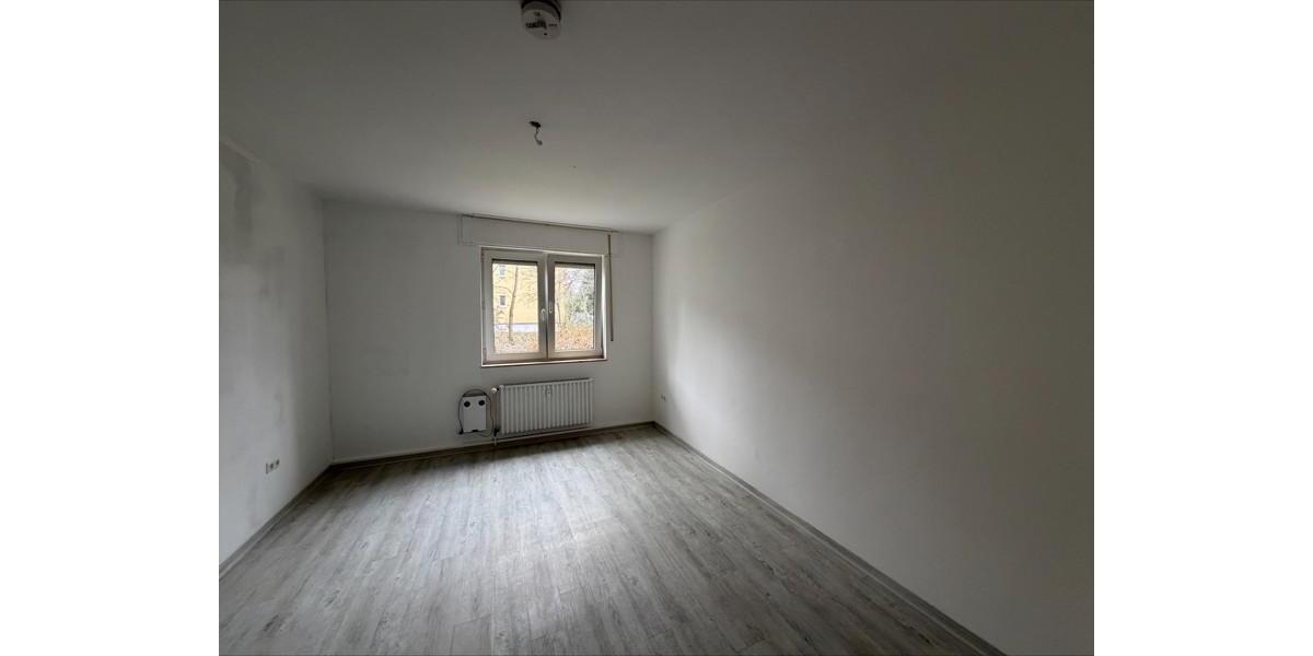 Erdgeschoßwohnung Leverkusen Schlebusch - 3 Zimmer, 64 m&sup2;, 579&euro; | Angebot:25163553