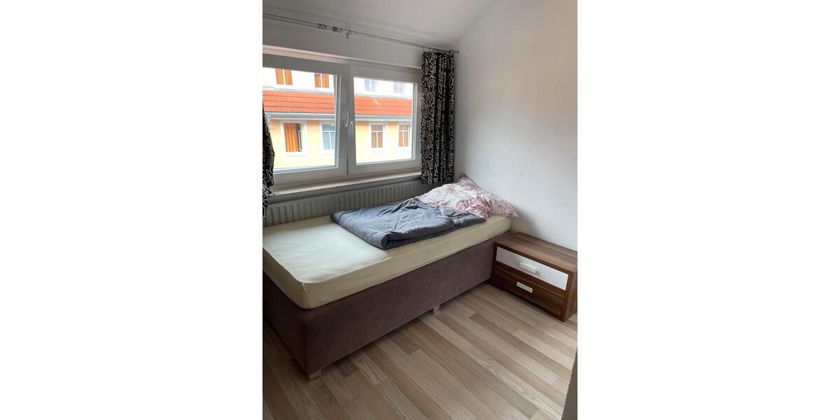 Wohnen auf Zeit Reutlingen Orschel-Hagen - 1 Zimmer, 20 m&sup2;, 500&euro; | Angebot:26387770
