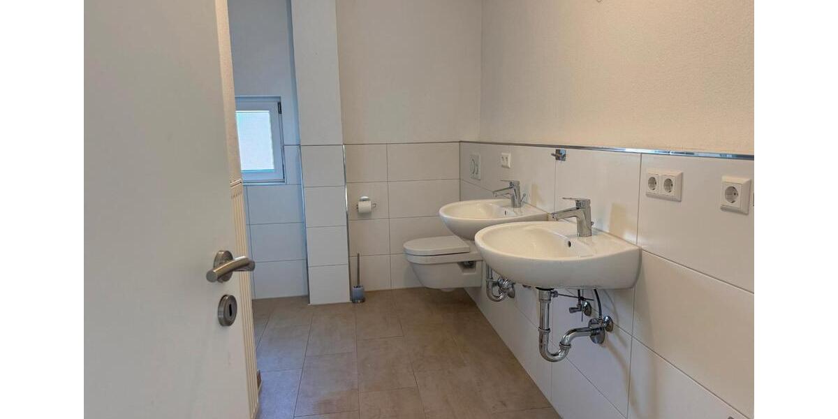 Etagenwohnung Mengen - 3 Zimmer, 70 m&sup2;, 700&euro; | Angebot:26562335