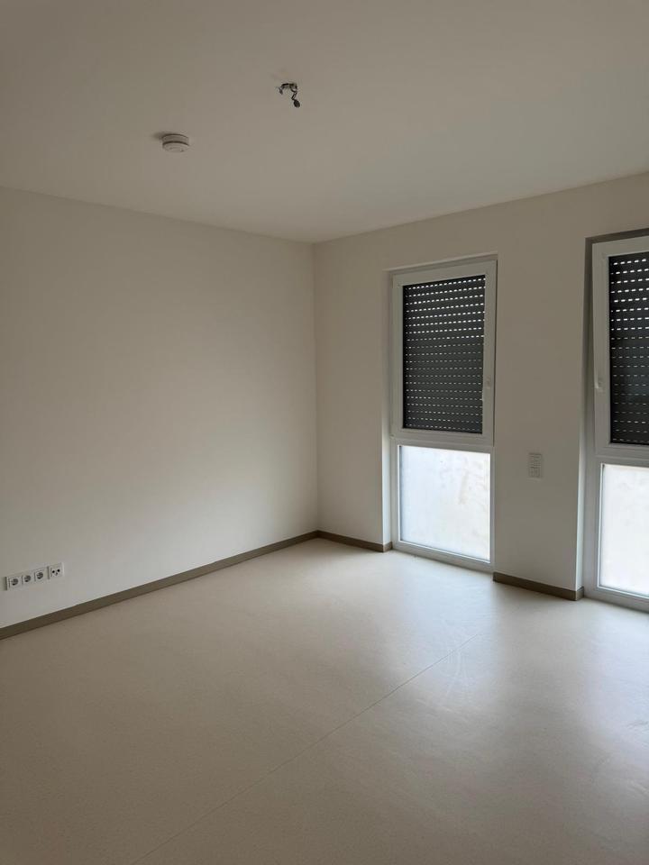 2-Zimmer-Wohnung mit überdachtem Kfz-Stellplatz zimmer